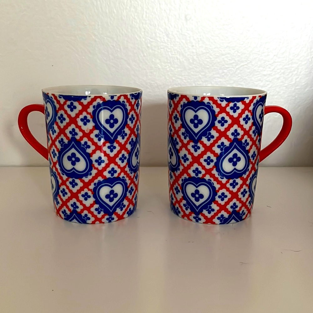 Vintage Taste Setter Collection Lattice Heart Mugs Set of 2